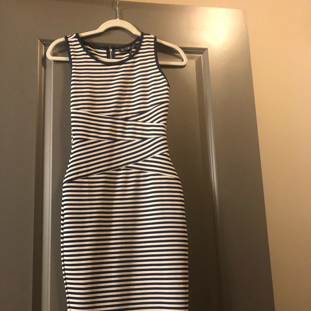 Off brand navy and white strip dress small